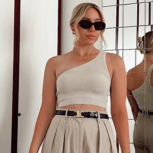 Aritzia Babaton Sculpt Knit One Shoulder Cropped Tank